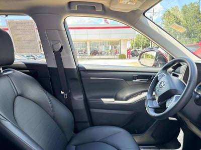 2026 Toyota Highlander Hybrid XLE