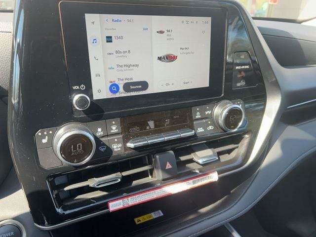 2025 Toyota Highlander Hybrid XLE