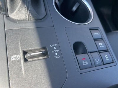 2025 Toyota Highlander Hybrid XLE