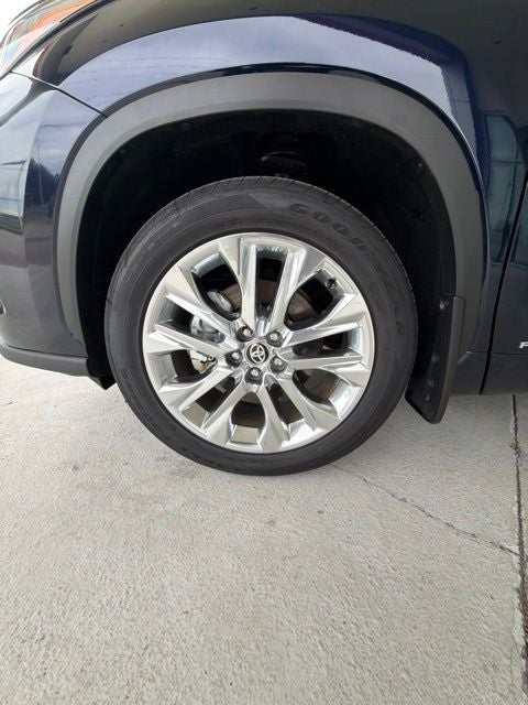 2026 Toyota Highlander Hybrid Limited