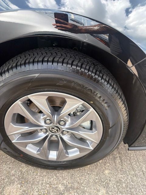 2026 Toyota Sienna XLE 8 Passenger