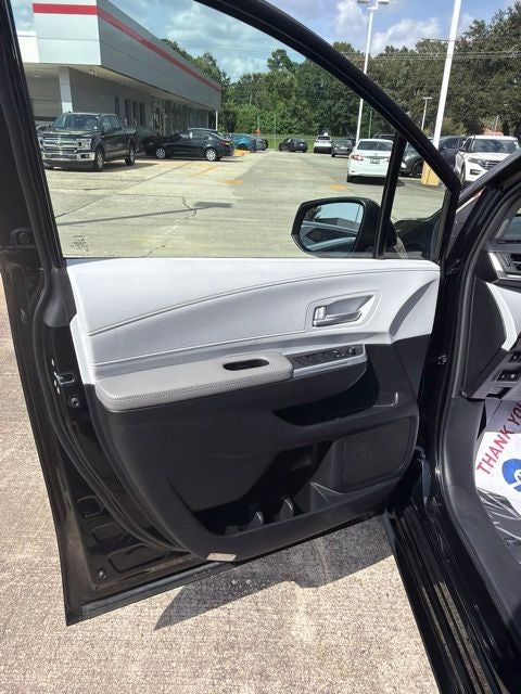 2026 Toyota Sienna XLE 8 Passenger