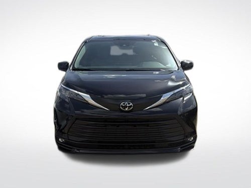 2026 Toyota Sienna XLE 8 Passenger