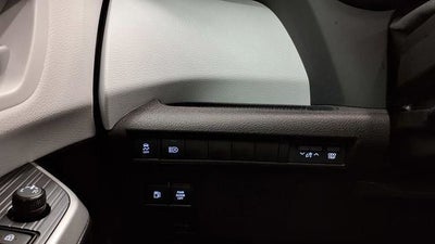 2025 Toyota Sienna XLE 8 Passenger