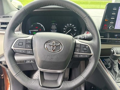 2024 Toyota Sienna XLE