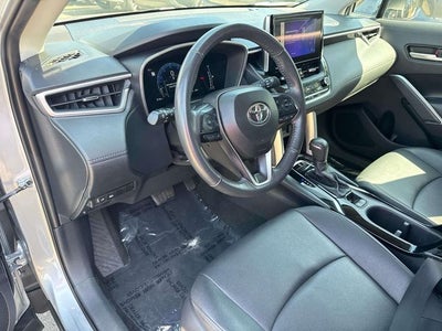 2024 Toyota Corolla Cross XLE