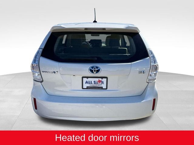 2014 Toyota Prius v Five