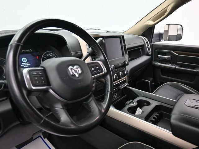 2022 RAM 3500 Laramie 20" Wheels Leather-Trimmed Seats